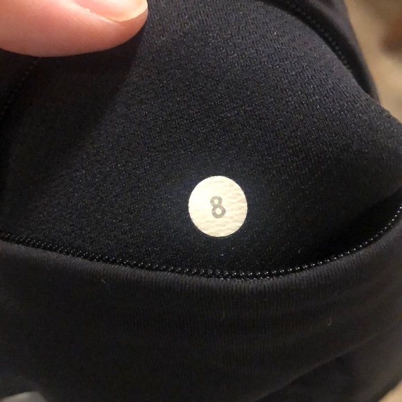 Lululemon tight - Picture 4 of 4